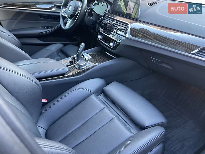 Седан BMW 5 Series 2017 в Львове фото 49 Седан BMW 5 Series 2017 в Львове