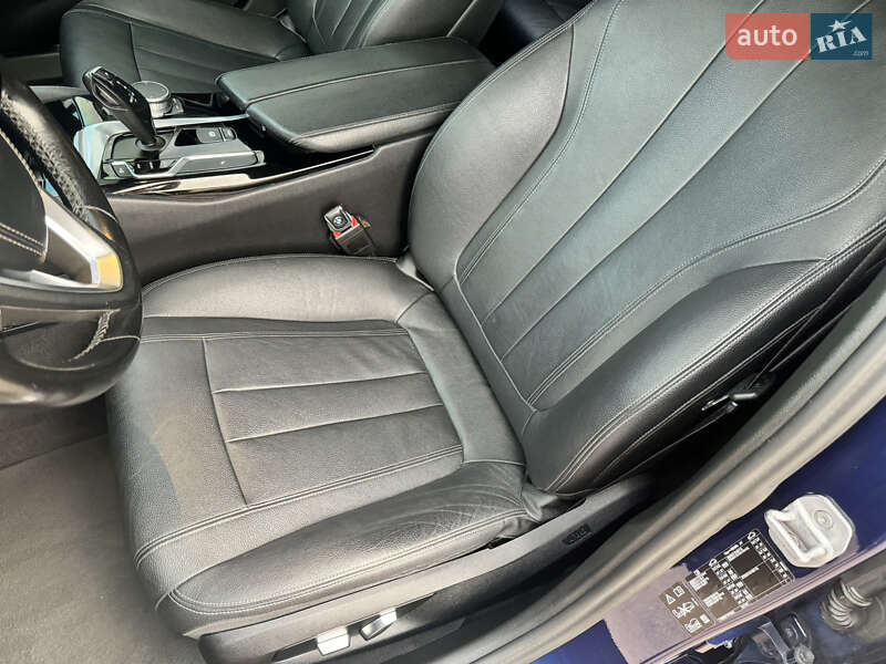 Седан BMW 5 Series 2016 в Житомире