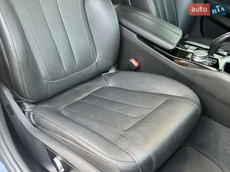 Седан BMW 5 Series 2016 в Житомире