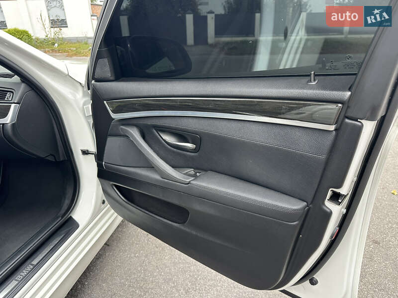 Седан BMW 5 Series 2016 в Виннице фото 41 Седан BMW 5 Series 2016 в Виннице