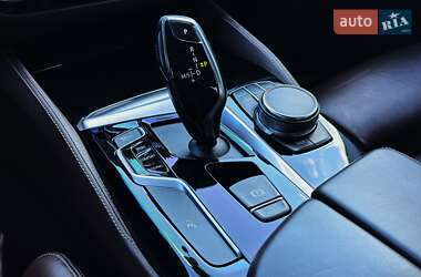 Седан BMW 5 Series 2016 в 