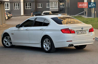 Седан BMW 5 Series 2010 в 