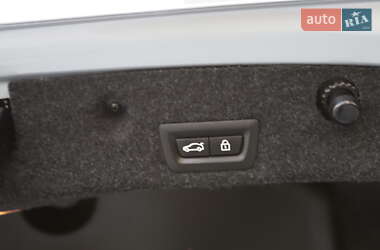 Седан BMW 5 Series 2013 в 
