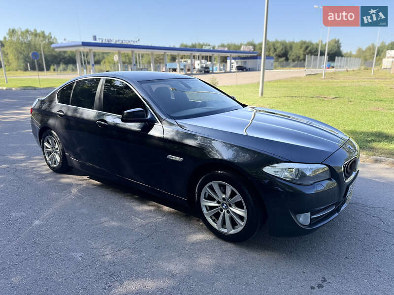 Седан BMW 5 Series 2011 в Ковелі