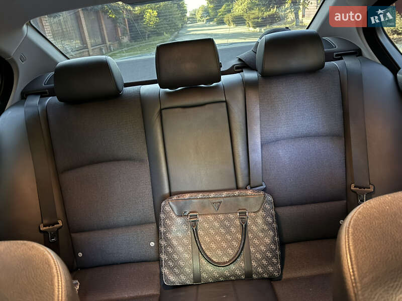 Седан BMW 5 Series 2012 в Києві