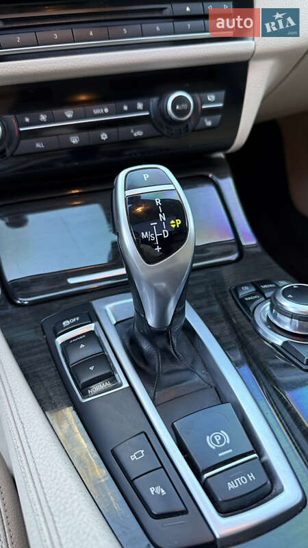 Седан BMW 5 Series 2010 в Хороле фото 23 Седан BMW 5 Series 2010 в Хороле