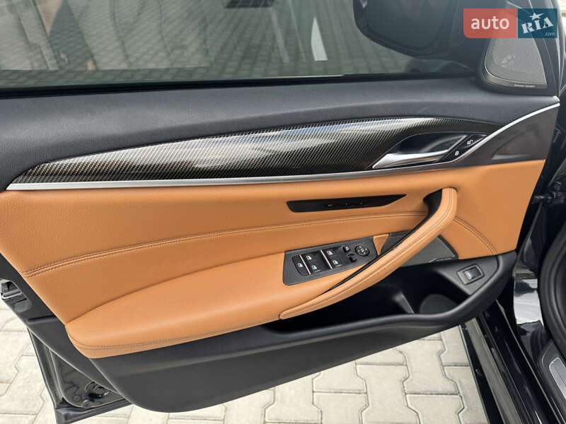 Седан BMW 5 Series 2018 в Виннице