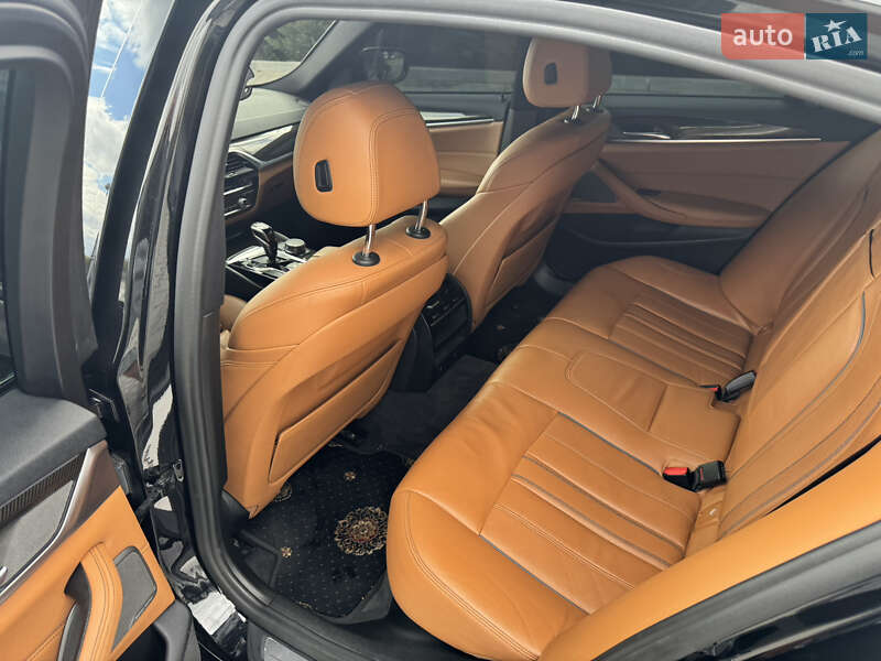 Седан BMW 5 Series 2018 в Виннице