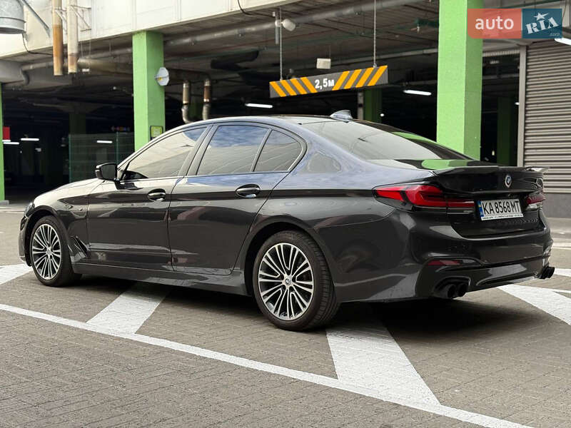 Седан BMW 5 Series 2017 в Києві