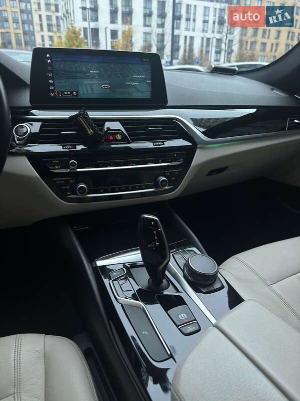 Седан BMW 5 Series 2017 в Києві