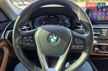 Седан BMW 5 Series 2019 в 