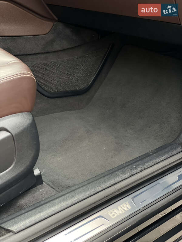 Седан BMW 5 Series 2015 в Тернополі фото 45 Седан BMW 5 Series 2015 в Тернополі