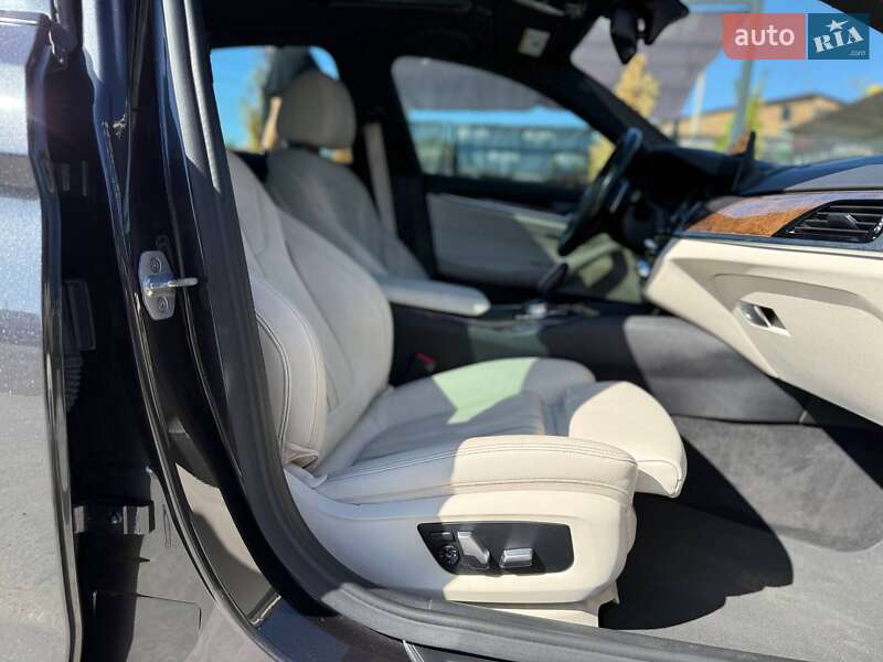 Седан BMW 5 Series 2018 в Киеве фото 34 Седан BMW 5 Series 2018 в Киеве
