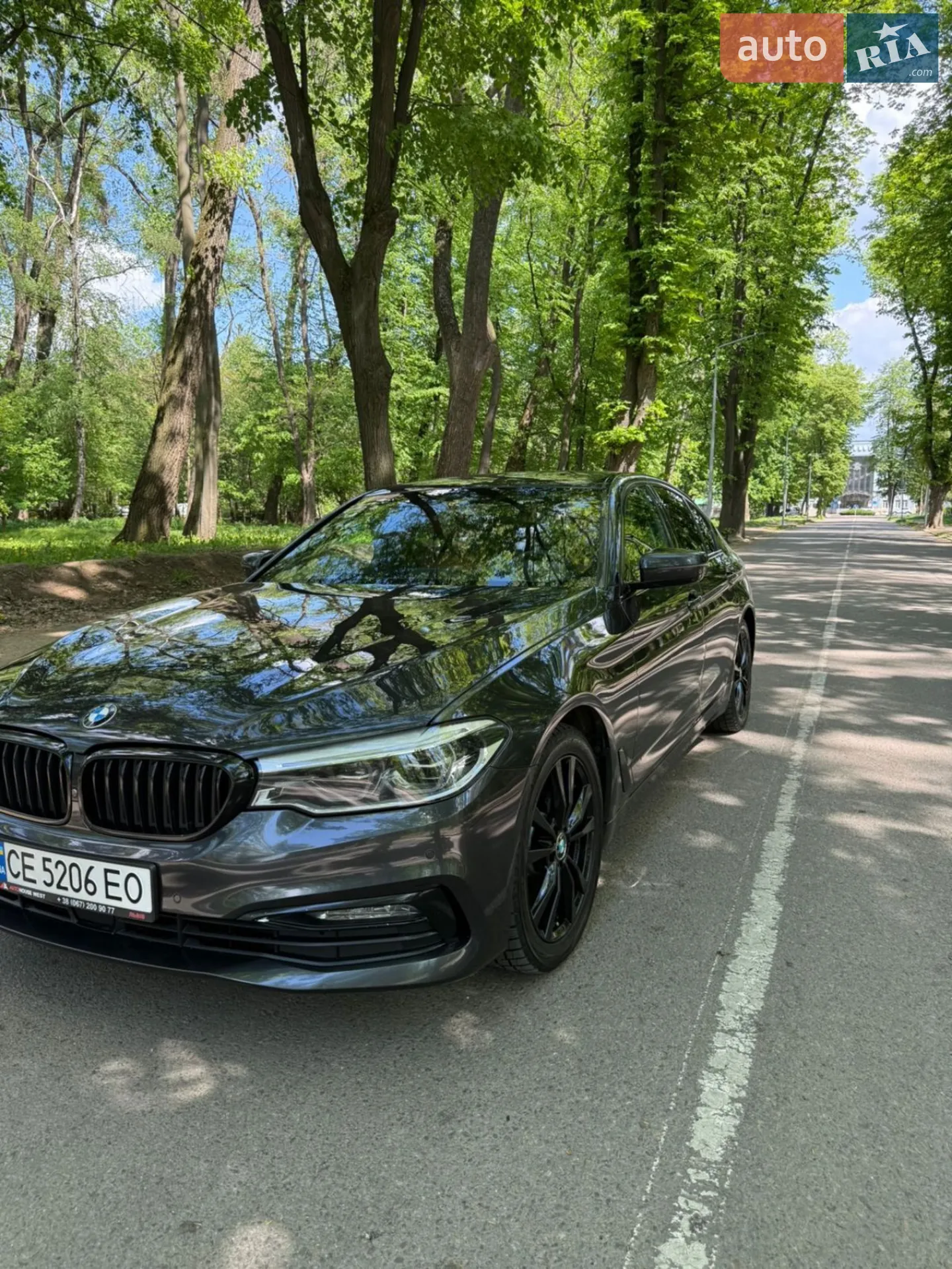 2018 BMW 5er - мініатюра 2
