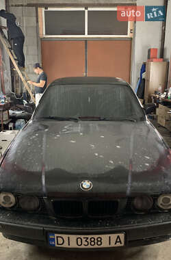 Седан BMW 5 Series 1988 в Львове