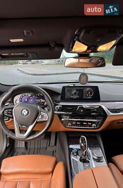 Седан BMW 5 Series 2017 в 
