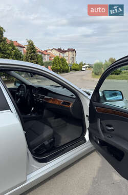 Седан BMW 5 Series 2007 в 