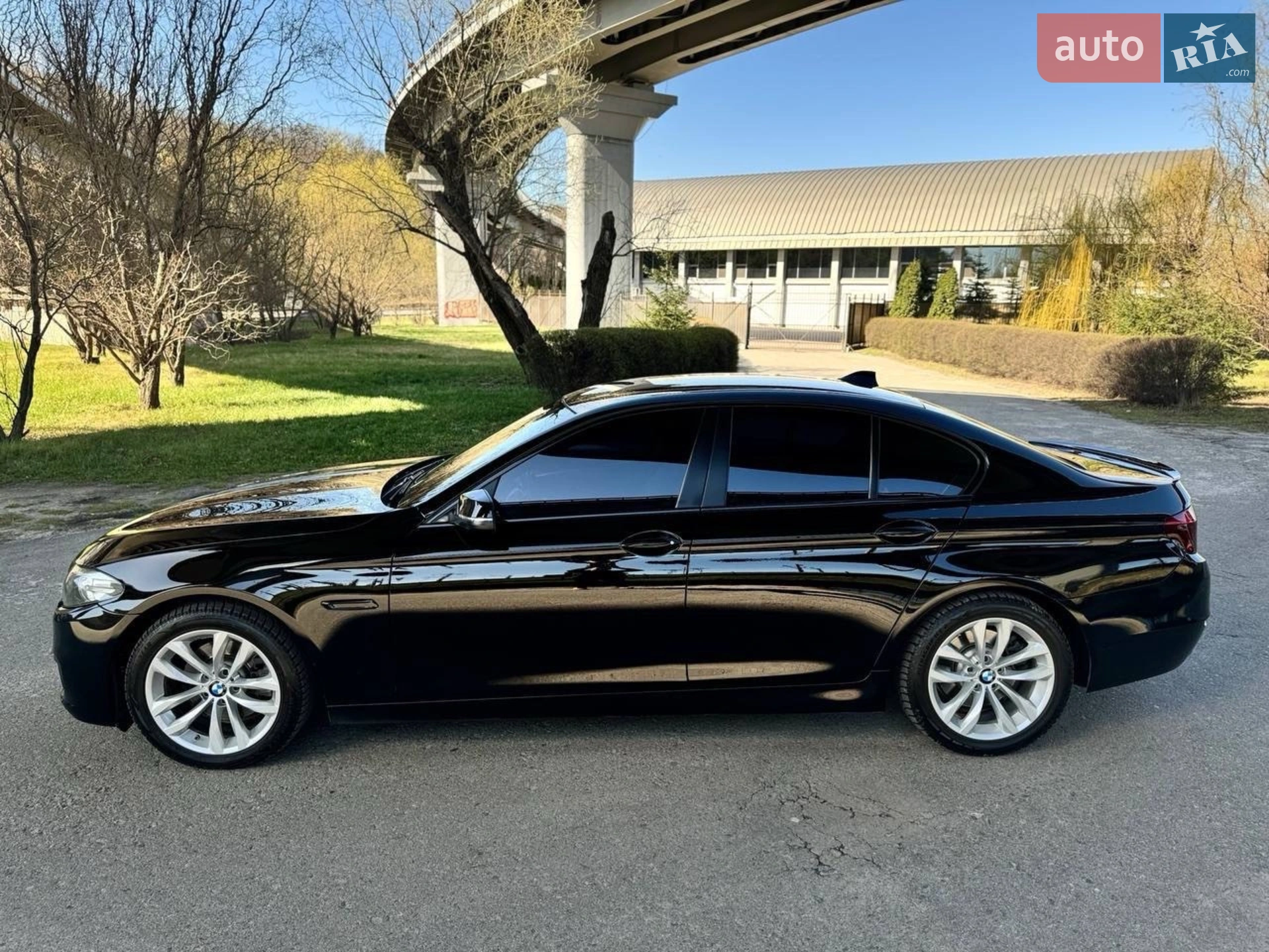 2013 BMW 5er - мініатюра 2