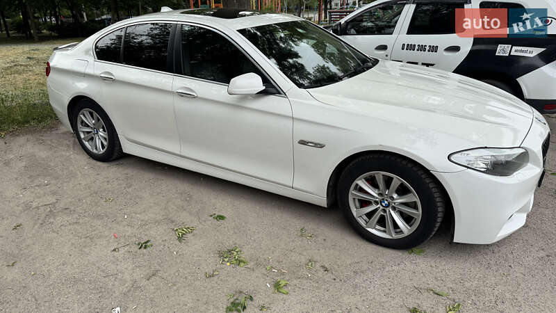 Седан BMW 5 Series 2012 в Запоріжжі