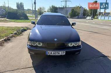 Седан BMW 5 Series 2000 в Києві