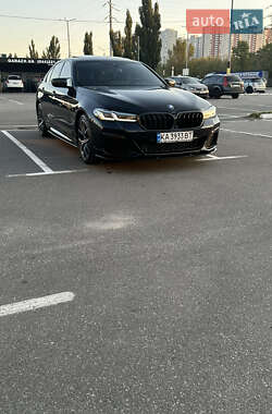 Седан BMW 5 Series 2023 в 