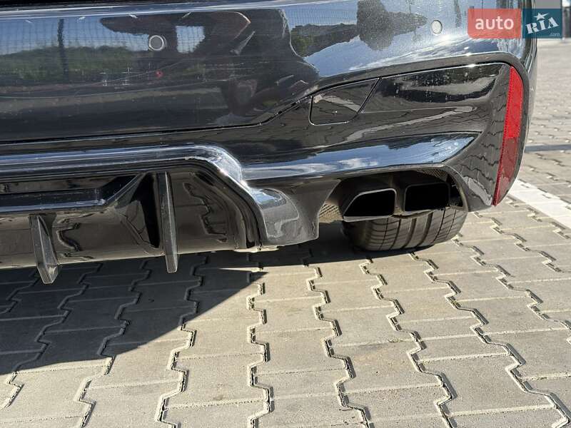 Седан BMW 5 Series 2017 в Львові