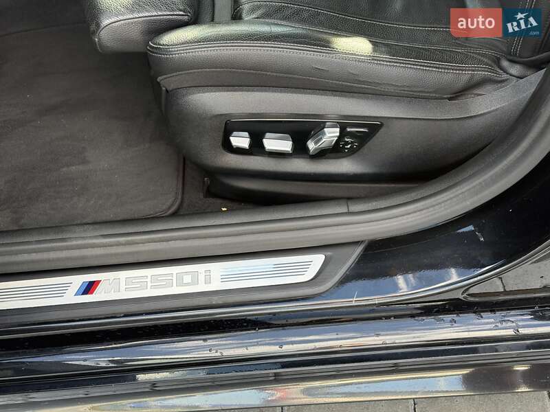 Седан BMW 5 Series 2017 в Львові