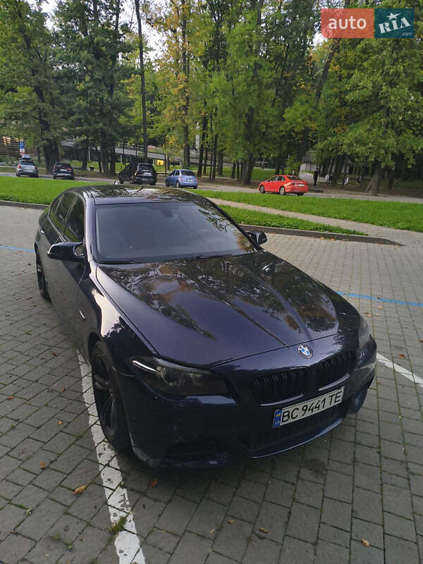 Седан BMW 5 Series 2013 в Львове