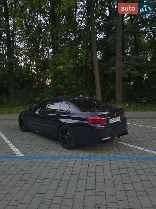Седан BMW 5 Series 2013 в Львове