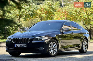 Седан BMW 5 Series 2012 в Межгорье