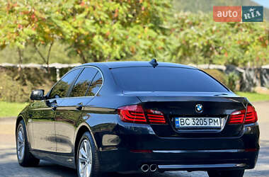 Седан BMW 5 Series 2012 в Межгорье
