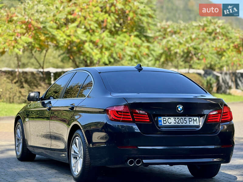 Седан BMW 5 Series 2012 в Міжгір'ї
