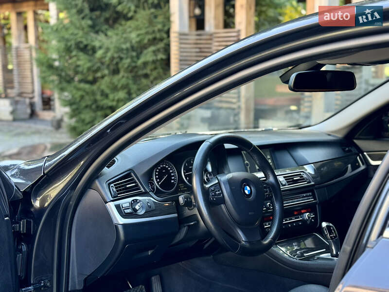 Седан BMW 5 Series 2012 в Міжгір'ї