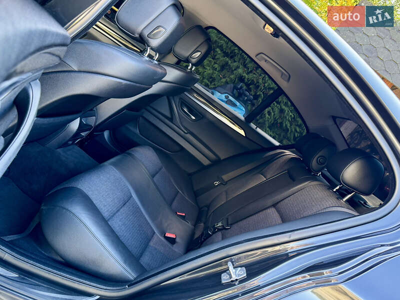 Седан BMW 5 Series 2012 в Міжгір'ї