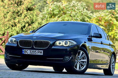 Седан BMW 5 Series 2012 в Межгорье