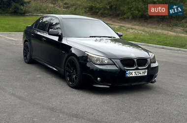 Седан BMW 5 Series 2004 в Ровно