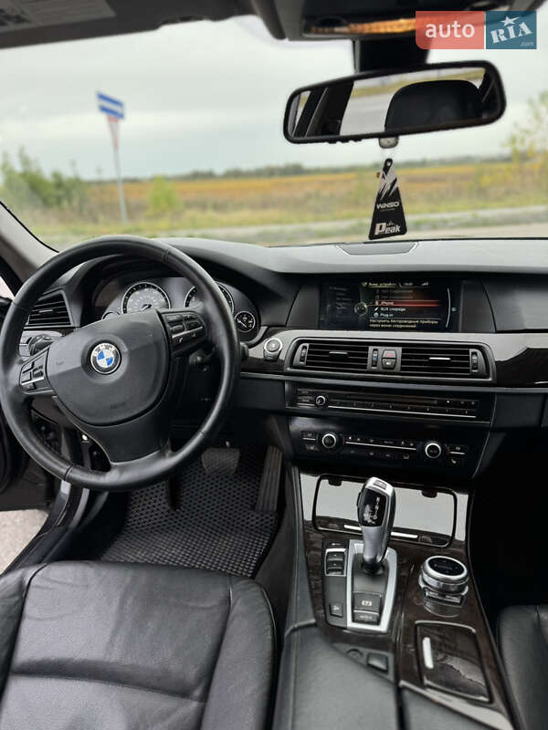Седан BMW 5 Series 2012 в Звягеле фото 24 Седан BMW 5 Series 2012 в Звягеле