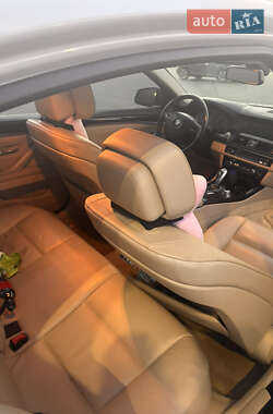 Седан BMW 5 Series 2011 в 