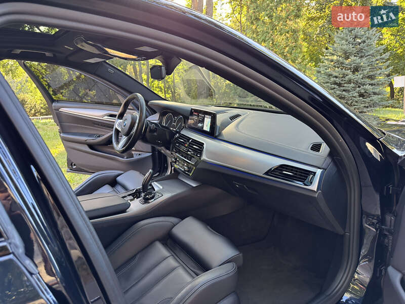 Седан BMW 5 Series 2018 в Киеве фото 26 Седан BMW 5 Series 2018 в Киеве