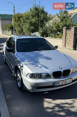 Седан BMW 5 Series 2001 в Рівному