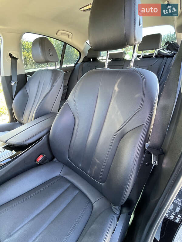 Седан BMW 5 Series 2017 в Хмельницком