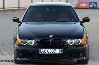 Седан BMW 5 Series 2000 в Луцке