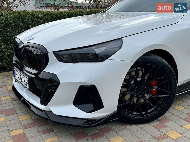 Седан BMW 5 Series 2023 в Одесі
