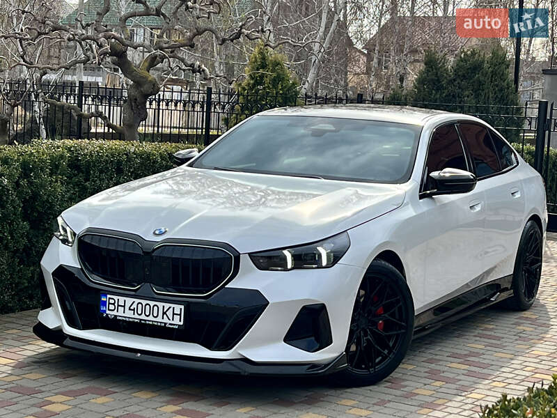 Седан BMW 5 Series 2023 в Одесі