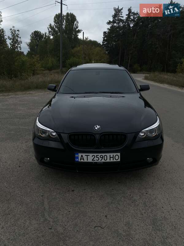 Седан BMW 5 Series 2004 в Ахтырке
