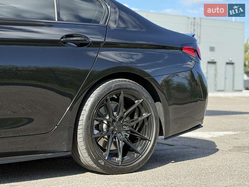 Седан BMW 5 Series 2017 в Днепре