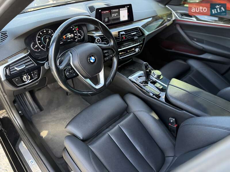 Седан BMW 5 Series 2017 в Днепре