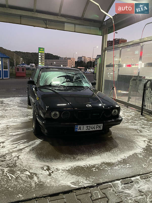 Седан BMW 5 Series 1995 в Обухове фото 3 Седан BMW 5 Series 1995 в Обухове