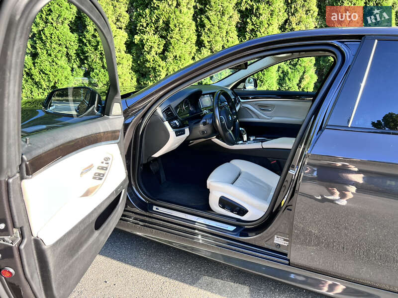 Седан BMW 5 Series 2015 в Киеве