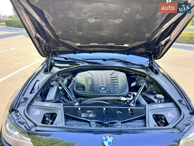 Седан BMW 5 Series 2015 в Киеве